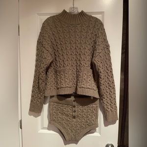 Zara High Collar Knit Top & Short （Set）